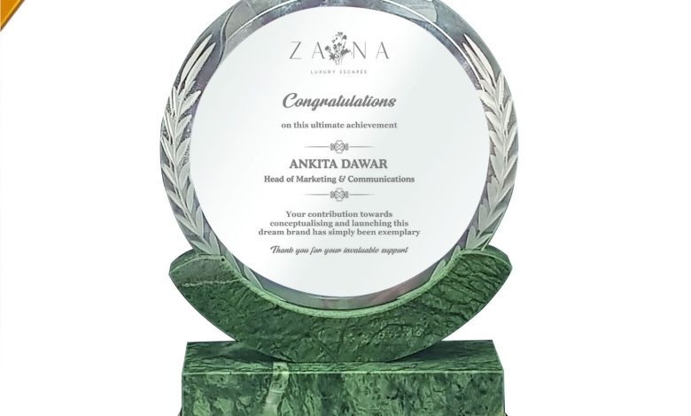 crystal trophy manufacturers in delhi
