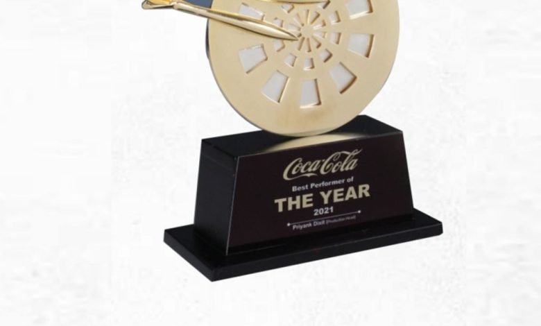 medal and trophy manufacturers in delhi