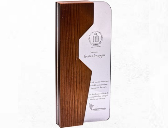 Acrylic Trophy Manufacturers In Delhi