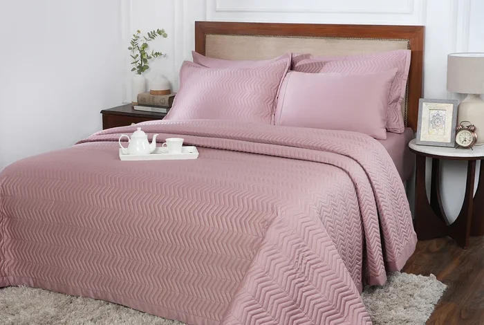 Quilt With Bedsheet